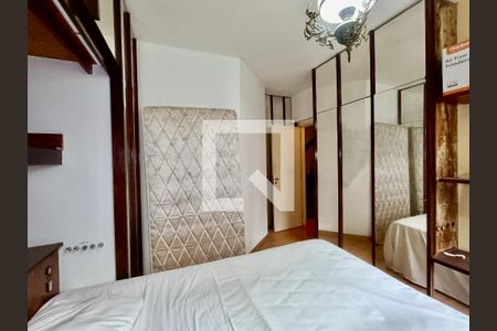 Apartamento à venda com 210m², 3 quartos e 3 vagasSuíte 1