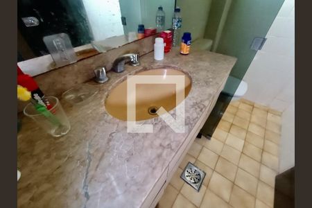 Apartamento à venda com 210m², 3 quartos e 3 vagasSuíte 1 banheiro