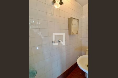 Apartamento à venda com 210m², 3 quartos e 3 vagasBanheiro serviço