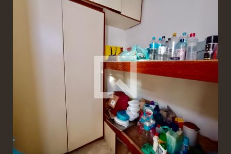 Apartamento à venda com 210m², 3 quartos e 3 vagasQuarto serviço