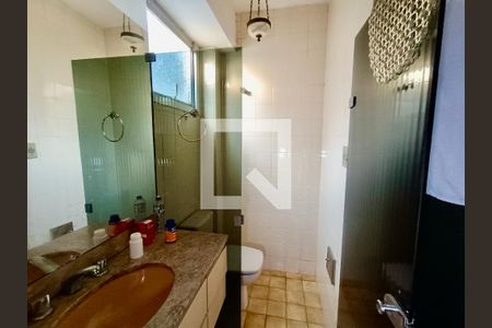 Apartamento à venda com 210m², 3 quartos e 3 vagasSuíte 1 banheiro