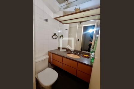 Apartamento à venda com 210m², 3 quartos e 3 vagasLavabo