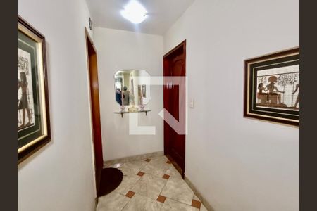 Apartamento à venda com 210m², 3 quartos e 3 vagasHall