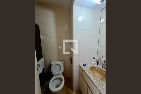 Apartamento à venda com 210m², 3 quartos e 3 vagasBanheiro social