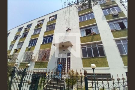 Apartamento para alugar com 58m², 2 quartos e sem vagaFachada