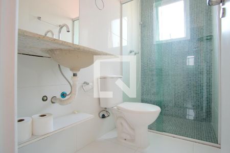 Casa de condomínio à venda com 159m², 2 quartos e 2 vagasBanheiro da Suíte 2