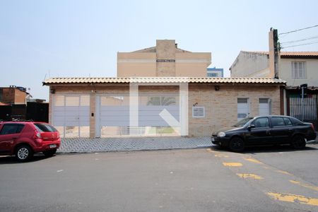 Casa de condomínio à venda com 159m², 2 quartos e 2 vagasFachada