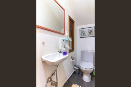 Casa à venda com 192m², 3 quartos e 2 vagasLavabo