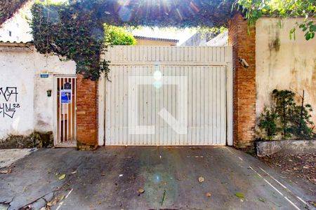 Casa à venda com 192m², 3 quartos e 2 vagasFachada