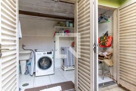 Casa à venda com 192m², 3 quartos e 2 vagasÁrea de Serviço