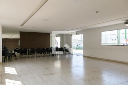 Apartamento para alugar com 43m², 2 quartos e 1 vaga Apartamento para alugar com 43m², 2 quartos e 1 vagaÁrea comum - Salão de festas