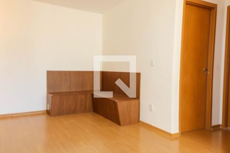Sala de apartamento para alugar com 2 quartos, 43m² em Encantado, Rio de Janeiro