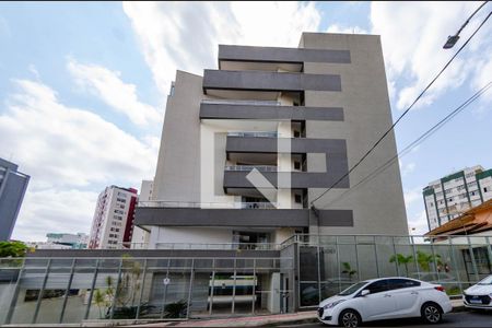 Apartamento à venda com 115m², 3 quartos e 2 vagasFachada