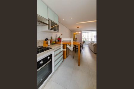 Apartamento à venda com 115m², 3 quartos e 2 vagasCozinha