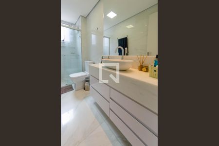 Apartamento à venda com 115m², 3 quartos e 2 vagasBanheiro