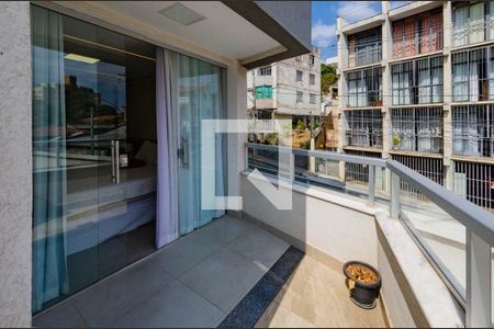 Apartamento à venda com 115m², 3 quartos e 2 vagasVaranda