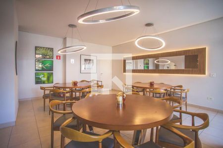 Apartamento para alugar com 60m², 2 quartos e 1 vaga Apartamento para alugar com 60m², 2 quartos e 1 vagaÁrea comum - Salão de festas