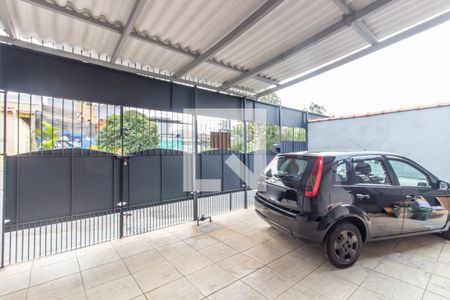 Garagem de casa de condomínio para alugar com 3 quartos, 250m² em Vila Curuçá, São Paulo