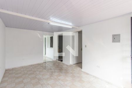 Sala de casa de condomínio para alugar com 3 quartos, 250m² em Vila Curuçá, São Paulo