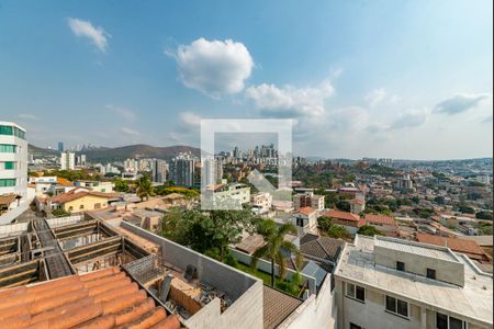 Casa à venda com 496m², 5 quartos e 6 vagasVaranda