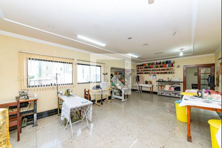 Casa à venda com 496m², 5 quartos e 6 vagasSala 4