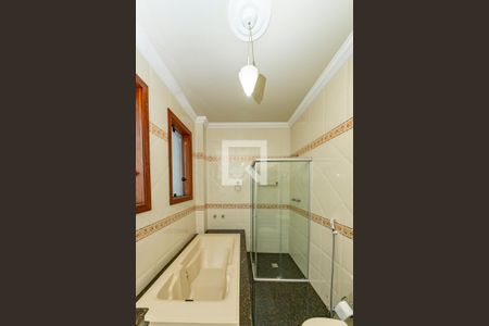 Casa à venda com 496m², 5 quartos e 6 vagasBanheiro Social 1