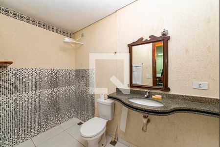 Casa à venda com 496m², 5 quartos e 6 vagasBanheiro da Suíte 5