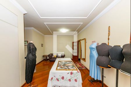 Casa à venda com 496m², 5 quartos e 6 vagasSala 3