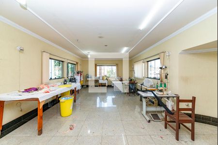 Casa à venda com 496m², 5 quartos e 6 vagasSala 4