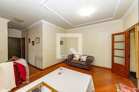 Casa à venda com 496m², 5 quartos e 6 vagasSala 3