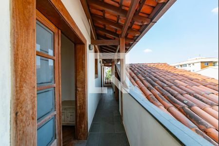 Casa à venda com 496m², 5 quartos e 6 vagasVaranda