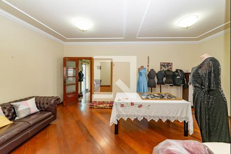 Casa à venda com 496m², 5 quartos e 6 vagasSala 3