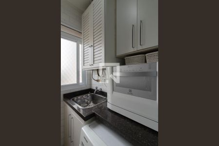Apartamento à venda com 75m², 3 quartos e 1 vagaÁrea de Serviço