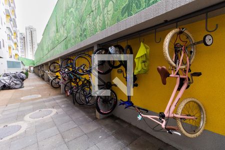 Apartamento para alugar com 28m², 1 quarto e sem vaga Apartamento para alugar com 28m², 1 quarto e sem vagaÁrea Comum - Bicicletário