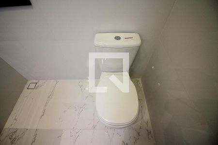 Casa à venda com 175m², 3 quartos e 4 vagasSuíte 2 Banheiro