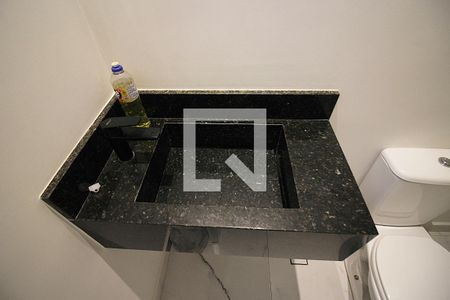 Casa à venda com 175m², 3 quartos e 4 vagasLavabo 