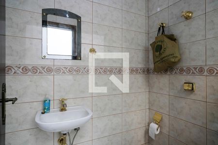 Casa à venda com 185m², 3 quartos e 2 vagasÁrea de serviço