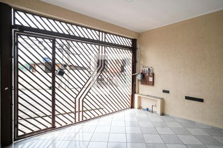 Casa à venda com 185m², 3 quartos e 2 vagasGaragem