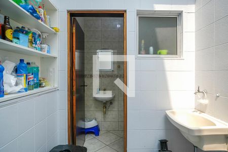 Casa à venda com 185m², 3 quartos e 2 vagasÁrea de serviço