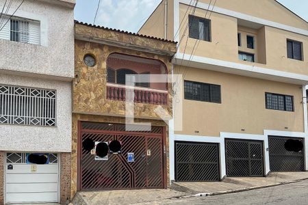 Casa à venda com 185m², 3 quartos e 2 vagasFachada + plaquinha