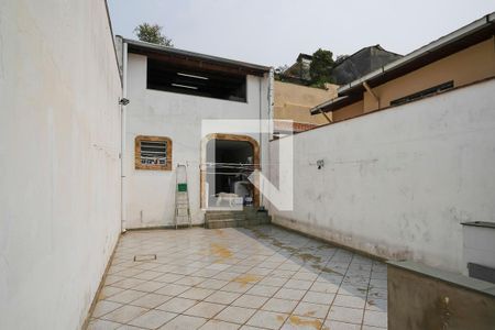 Casa à venda com 185m², 3 quartos e 2 vagasQuintal
