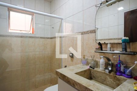 Casa à venda com 185m², 3 quartos e 2 vagasBanheiro