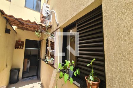 Apartamento à venda com 60m², 2 quartos e sem vagaQuintal