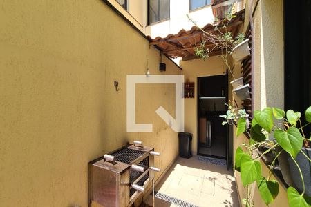 Apartamento à venda com 60m², 2 quartos e sem vagaQuintal