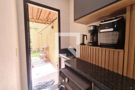 Apartamento à venda com 60m², 2 quartos e sem vagaCozinha e Área de Serviço