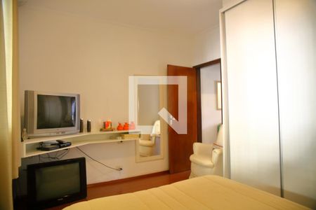 Casa para alugar com 130m², 2 quartos e 2 vagasQuarto 2