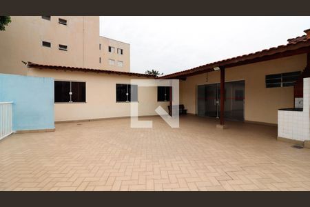 Apartamento para alugar com 60m², 2 quartos e 1 vaga Apartamento para alugar com 60m², 2 quartos e 1 vagaÁrea comum - Salão de festas