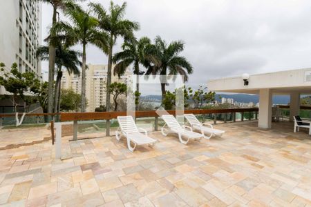 Apartamento para alugar com 167m², 4 quartos e 2 vagasÁrea comum - Piscina