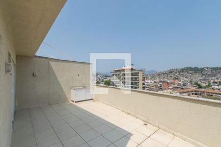 Apartamento à venda com 114m², 2 quartos e 2 vagasTerraço