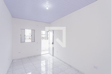 Kitnet de casa para alugar com 1 quarto, 28m² em Vila Diva, São Paulo